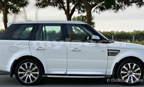 Buy Import Land Rover Range Rover White Car in Import - Dubai in Attapeu Province Buy Import Land Rover Range Rover White Car in Import - Dubai in Attapeu Province