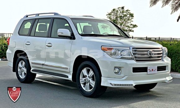 Buy Import Toyota Land Cruiser White Car in Import - Dubai in Attapeu Province Buy Import Toyota Land Cruiser White Car in Import - Dubai in Attapeu Province