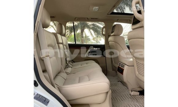 Buy Import Toyota Land Cruiser White Car in Import - Dubai in Attapeu Province Buy Import Toyota Land Cruiser White Car in Import - Dubai in Attapeu Province