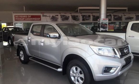 Buy Used Nissan Navara Silver Car in Vientiane in Vientiane Province Buy Used Nissan Navara Silver Car in Vientiane in Vientiane Province