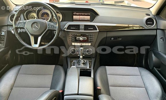 Buy Import Mercedes-Benz 200 Blue Car in Import - Dubai in Attapeu Province Buy Import Mercedes-Benz 200 Blue Car in Import - Dubai in Attapeu Province