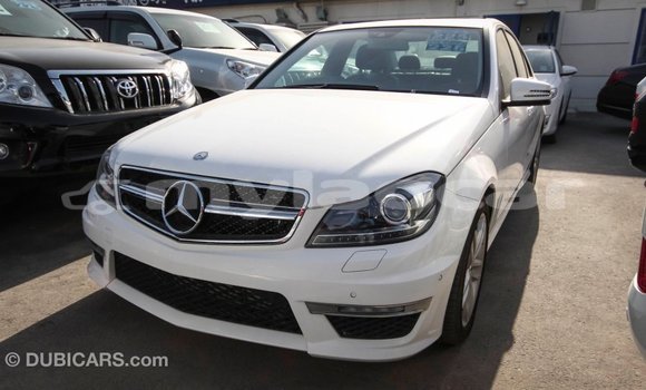 Buy Import Mercedes-Benz 200 White Car in Import - Dubai in Attapeu Province Buy Import Mercedes-Benz 200 White Car in Import - Dubai in Attapeu Province