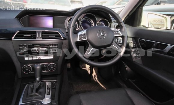 Buy Import Mercedes-Benz 200 White Car in Import - Dubai in Attapeu Province Buy Import Mercedes-Benz 200 White Car in Import - Dubai in Attapeu Province