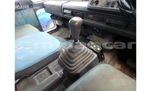 Buy Import Nissan Evalia Brown Truck in Import - Dubai in Attapeu Province Buy Import Nissan Evalia Brown Truck in Import - Dubai in Attapeu Province