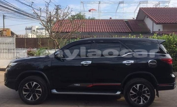 Buy Used Toyota Fortuner Black Car in Vientiane in Vientiane Province Buy Used Toyota Fortuner Black Car in Vientiane in Vientiane Province