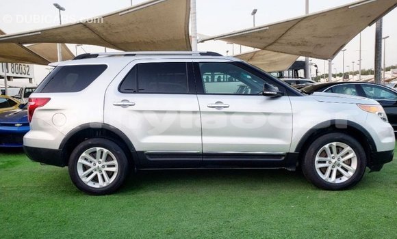 Buy Import Ford Explorer Other Car in Import - Dubai in Attapeu Province Buy Import Ford Explorer Other Car in Import - Dubai in Attapeu Province