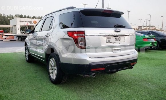 Buy Import Ford Explorer Other Car in Import - Dubai in Attapeu Province Buy Import Ford Explorer Other Car in Import - Dubai in Attapeu Province