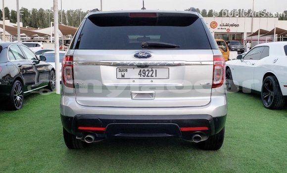 Buy Import Ford Explorer Other Car in Import - Dubai in Attapeu Province Buy Import Ford Explorer Other Car in Import - Dubai in Attapeu Province