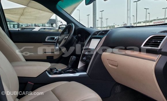 Buy Import Ford Explorer Other Car in Import - Dubai in Attapeu Province Buy Import Ford Explorer Other Car in Import - Dubai in Attapeu Province