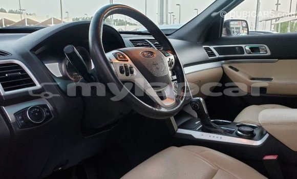 Buy Import Ford Explorer Other Car in Import - Dubai in Attapeu Province Buy Import Ford Explorer Other Car in Import - Dubai in Attapeu Province