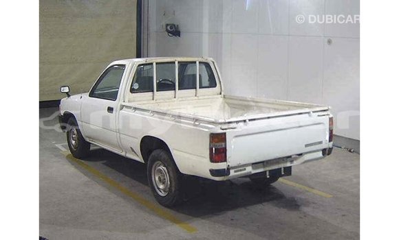 Buy Import Toyota Hilux White Car in Import - Dubai in Attapeu Province Buy Import Toyota Hilux White Car in Import - Dubai in Attapeu Province