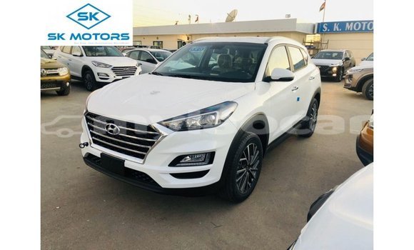 ຊື້ ການ ນຳ ເຂົ້າ Hyundai Tucson White ລົດ ໃນ Import - Dubai ໃນ Attapeu Province