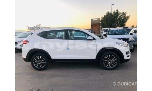 Buy Import Hyundai Tucson White Car in Import - Dubai in Attapeu Province Buy Import Hyundai Tucson White Car in Import - Dubai in Attapeu Province