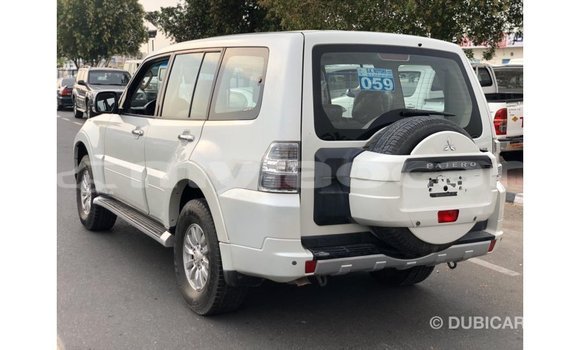 Buy Import Mitsubishi Pajero White Car in Import - Dubai in Attapeu Province Buy Import Mitsubishi Pajero White Car in Import - Dubai in Attapeu Province