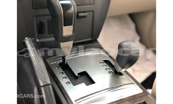 Buy Import Mitsubishi Pajero White Car in Import - Dubai in Attapeu Province Buy Import Mitsubishi Pajero White Car in Import - Dubai in Attapeu Province