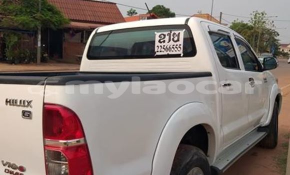 Acheter Occasion Voiture Toyota Hilux Blanc à Vientiane, Vientiane Province Acheter Occasion Voiture Toyota Hilux Blanc à Vientiane, Vientiane Province