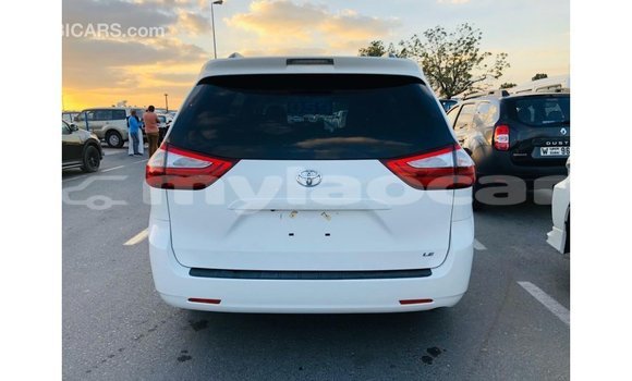 Buy Import Toyota Sienna White Car in Import - Dubai in Attapeu Province Buy Import Toyota Sienna White Car in Import - Dubai in Attapeu Province