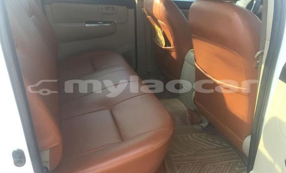 Acheter Occasion Voiture Toyota Hilux Blanc à Vientiane, Vientiane Province Acheter Occasion Voiture Toyota Hilux Blanc à Vientiane, Vientiane Province