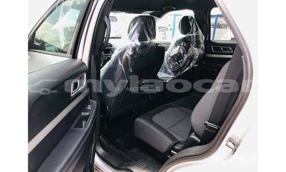 Buy Import Ford Explorer Other Car in Import - Dubai in Attapeu Province Buy Import Ford Explorer Other Car in Import - Dubai in Attapeu Province