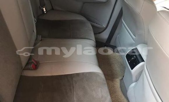 Acheter Occasion Voiture Toyota Camry Blanc à Vientiane, Vientiane Province Acheter Occasion Voiture Toyota Camry Blanc à Vientiane, Vientiane Province