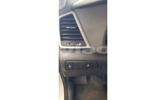 Buy Import Hyundai Tucson White Car in Import - Dubai in Attapeu Province Buy Import Hyundai Tucson White Car in Import - Dubai in Attapeu Province