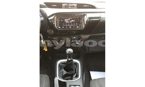 Buy Import Toyota Hilux White Car in Import - Dubai in Attapeu Province Buy Import Toyota Hilux White Car in Import - Dubai in Attapeu Province