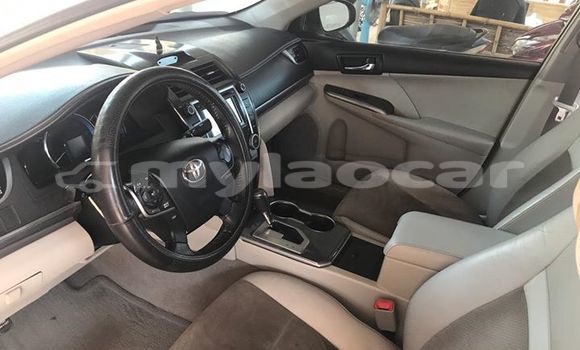 Acheter Occasion Voiture Toyota Camry Blanc à Vientiane, Vientiane Province Acheter Occasion Voiture Toyota Camry Blanc à Vientiane, Vientiane Province