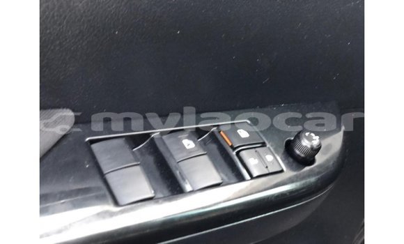 Buy Import Toyota Hilux White Car in Import - Dubai in Attapeu Province Buy Import Toyota Hilux White Car in Import - Dubai in Attapeu Province