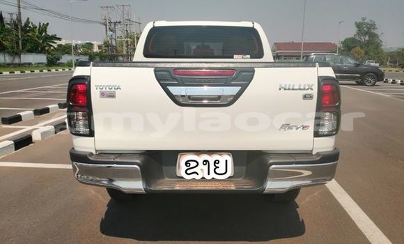 Acheter Occasion Voiture Toyota Hilux Blanc à Vientiane, Vientiane Province Acheter Occasion Voiture Toyota Hilux Blanc à Vientiane, Vientiane Province