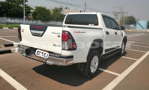 Acheter Occasion Voiture Toyota Hilux Blanc à Vientiane, Vientiane Province Acheter Occasion Voiture Toyota Hilux Blanc à Vientiane, Vientiane Province