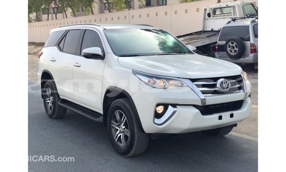 Buy Import Toyota Fortuner White Car in Import - Dubai in Attapeu Province Buy Import Toyota Fortuner White Car in Import - Dubai in Attapeu Province