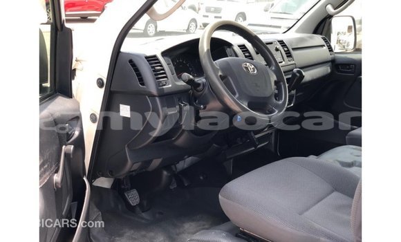 Buy Import Toyota Hiace White Car in Import - Dubai in Attapeu Province Buy Import Toyota Hiace White Car in Import - Dubai in Attapeu Province