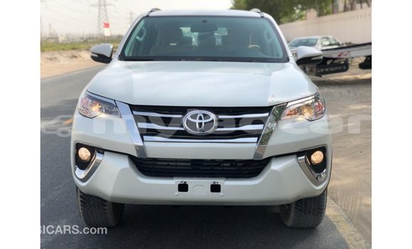 Buy Import Toyota Fortuner White Car in Import - Dubai in Attapeu Province Buy Import Toyota Fortuner White Car in Import - Dubai in Attapeu Province