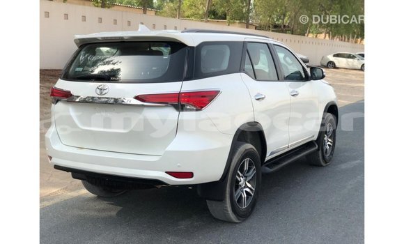 Buy Import Toyota Fortuner White Car in Import - Dubai in Attapeu Province Buy Import Toyota Fortuner White Car in Import - Dubai in Attapeu Province