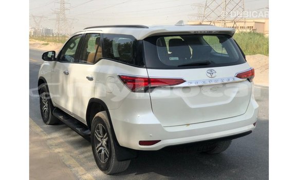 Buy Import Toyota Fortuner White Car in Import - Dubai in Attapeu Province Buy Import Toyota Fortuner White Car in Import - Dubai in Attapeu Province