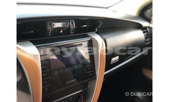 Buy Import Toyota Fortuner White Car in Import - Dubai in Attapeu Province Buy Import Toyota Fortuner White Car in Import - Dubai in Attapeu Province