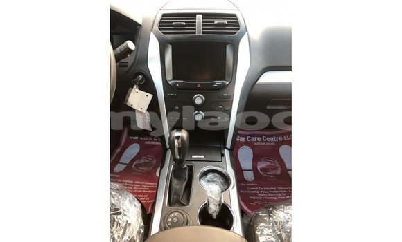 Buy Import Ford Explorer Blue Car in Import - Dubai in Attapeu Province Buy Import Ford Explorer Blue Car in Import - Dubai in Attapeu Province