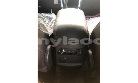 Buy Import Ford Explorer Blue Car in Import - Dubai in Attapeu Province Buy Import Ford Explorer Blue Car in Import - Dubai in Attapeu Province