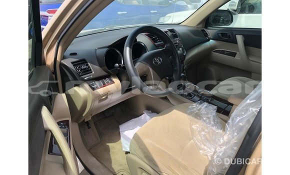Buy Import Toyota Highlander Other Car in Import - Dubai in Attapeu Province Buy Import Toyota Highlander Other Car in Import - Dubai in Attapeu Province