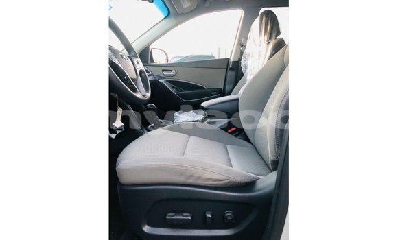 Buy Import Hyundai Santa Fe Other Car in Import - Dubai in Attapeu Province Buy Import Hyundai Santa Fe Other Car in Import - Dubai in Attapeu Province