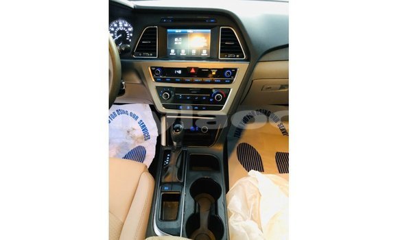 Buy Import Hyundai Sonata Red Car in Import - Dubai in Attapeu Province Buy Import Hyundai Sonata Red Car in Import - Dubai in Attapeu Province