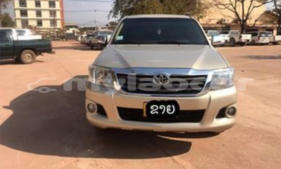 Acheter Occasion Voiture Toyota Hilux Beige à Vientiane, Vientiane Province Acheter Occasion Voiture Toyota Hilux Beige à Vientiane, Vientiane Province