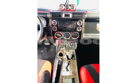 Buy Import Toyota FJ Cruiser Black Car in Import - Dubai in Attapeu Province Buy Import Toyota FJ Cruiser Black Car in Import - Dubai in Attapeu Province