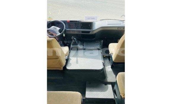 Buy Import Toyota Coaster White Car in Import - Dubai in Attapeu Province Buy Import Toyota Coaster White Car in Import - Dubai in Attapeu Province