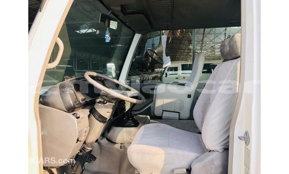 Buy Import Toyota Coaster White Car in Import - Dubai in Attapeu Province Buy Import Toyota Coaster White Car in Import - Dubai in Attapeu Province
