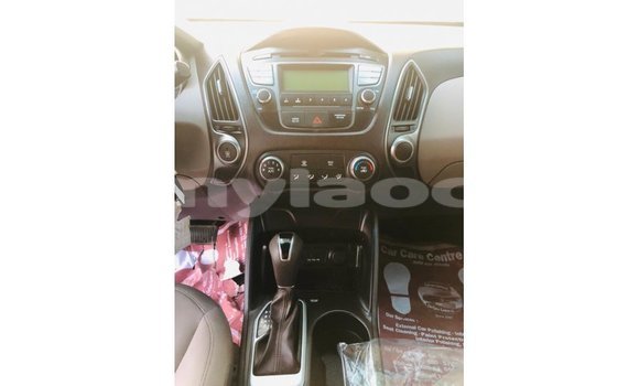 Buy Import Hyundai Tucson Blue Car in Import - Dubai in Attapeu Province Buy Import Hyundai Tucson Blue Car in Import - Dubai in Attapeu Province