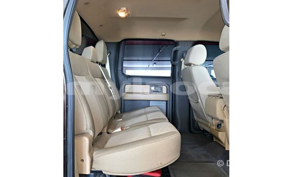 Buy Import Ford Club Wagon Brown Car in Import - Dubai in Attapeu Province Buy Import Ford Club Wagon Brown Car in Import - Dubai in Attapeu Province