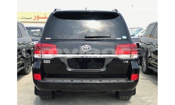 Acheter Import Voiture Toyota Land Cruiser Noir à Import - Dubai, Attapeu Province Acheter Import Voiture Toyota Land Cruiser Noir à Import - Dubai, Attapeu Province