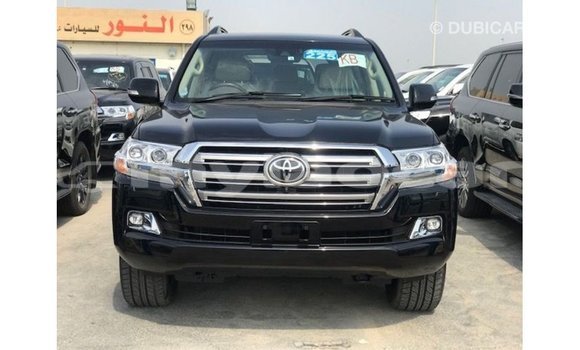 Acheter Import Voiture Toyota Land Cruiser Noir à Import - Dubai, Attapeu Province Acheter Import Voiture Toyota Land Cruiser Noir à Import - Dubai, Attapeu Province