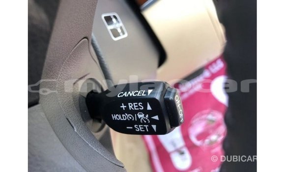 ຊື້ ການ ນຳ ເຂົ້າ Toyota Land Cruiser White ລົດ ໃນ Import - Dubai ໃນ Attapeu Province ຊື້ ການ ນຳ ເຂົ້າ Toyota Land Cruiser White ລົດ ໃນ Import - Dubai ໃນ Attapeu Province